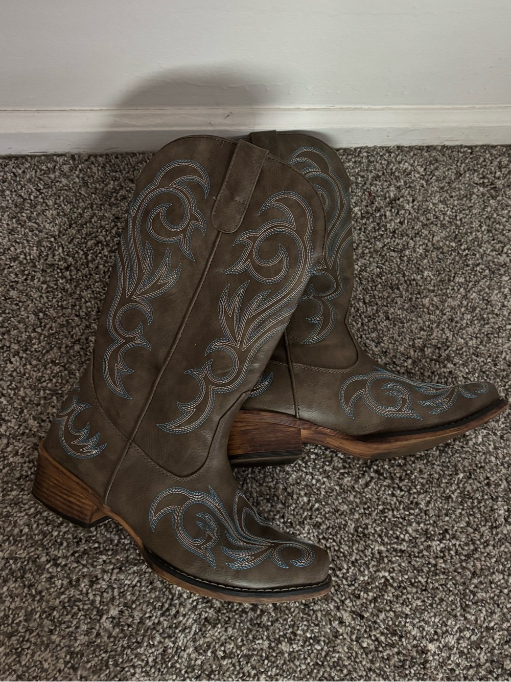 IUV Embroidered Cowboy Boots with Blue Stitching